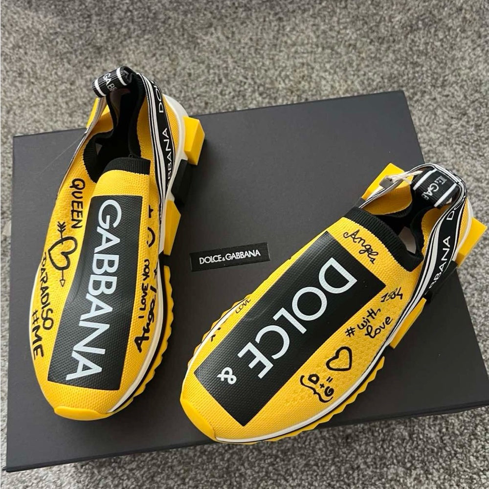 Dolce & Gabbana Yellow and Black Graphic Slip-Ons